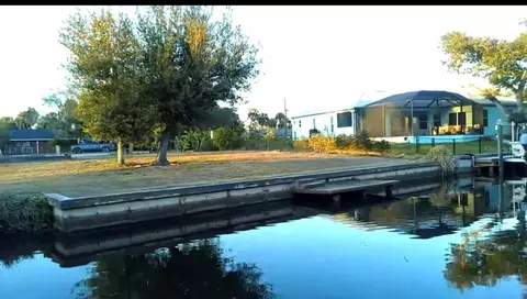 5605 Oakview Ln, Punta Gorda, FL 33950