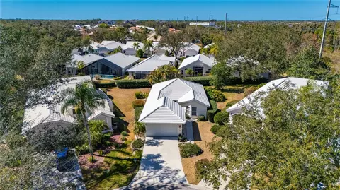 1029 Harbor Town Dr, Venice, FL 34292