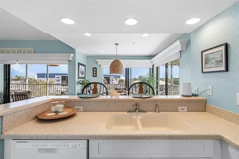 Kitchen - 16641 Stringfellow Rd #506, Bokeelia, FL 33922 photo 3 of 3