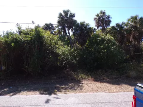 Albatros Lane, North Port, FL 34288