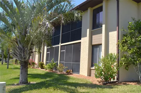 4024 Oakview Dr #I2, Punta Gorda, FL 33980
