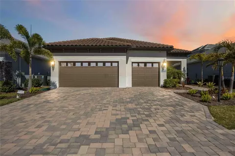 11561 Trailwood Dr, Venice, FL 34293