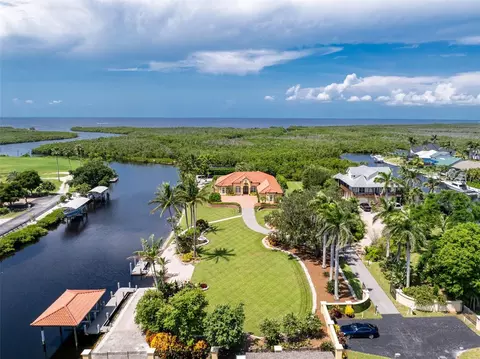 5566 River Bay Dr, Punta Gorda, FL 33950