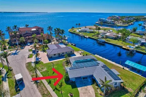 250 Bangsberg Rd SE, Port Charlotte, FL 33952