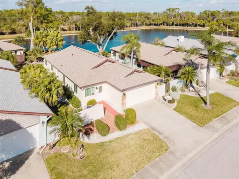 689 Linden Dr, Englewood, FL 34223