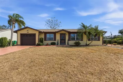 7284 Sea Mist Dr, Port Charlotte, FL 33981