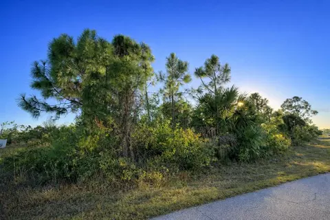 12121 Snow Bird Ave, Port Charlotte, FL 33981
