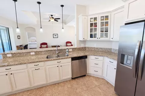 Kitchen - 2 Stern Pl, Placida, FL 33946 photo 4 of 5