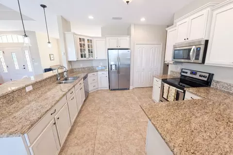 Kitchen - 2 Stern Pl, Placida, FL 33946 photo 2 of 5