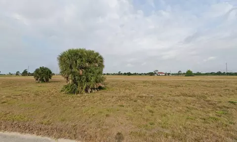 9 Cypress Ct, Placida, FL 33946