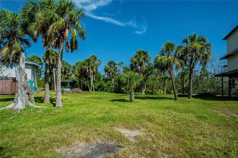 8864 Bay St, Placida, FL 33946 photo 4