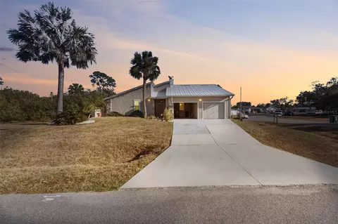 643 Blue Ln NW, Port Charlotte, FL 33952