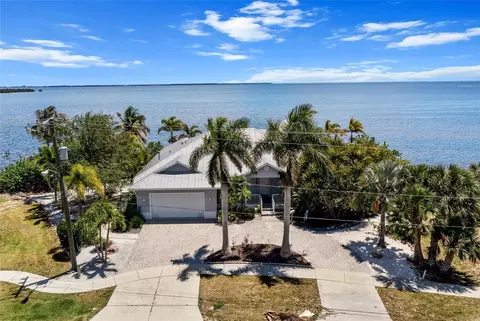 4468 Harbor Blvd, Port Charlotte, FL 33952