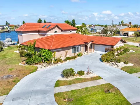 4405 Harbor Blvd, Port Charlotte, FL 33952