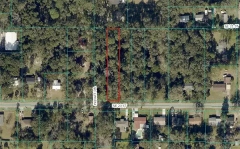 973 NE 20th St, Ocala, FL 34470
