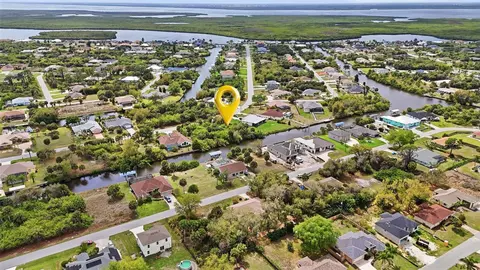 17412 Lake Worth Blvd, Port Charlotte, FL 33948