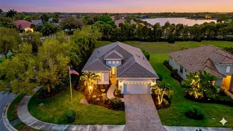 10760 Trophy Dr, Englewood, FL 34223