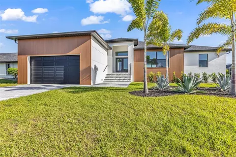 18514 Ashcroft Cir, Port Charlotte, FL 33948