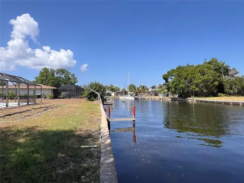 4419 Crews Ct, Port Charlotte, FL 33952