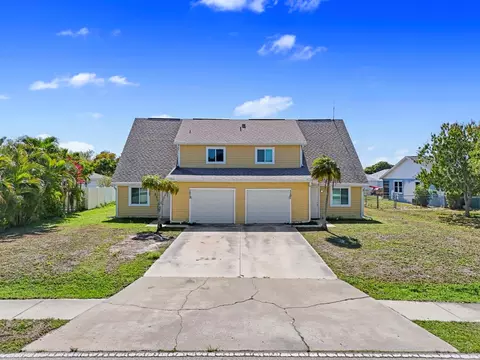 1013 Country Club Blvd #1101, Cape Coral, FL 33990
