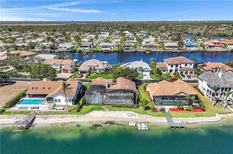 5740 Harborage Dr, Fort Myers, FL 33908
