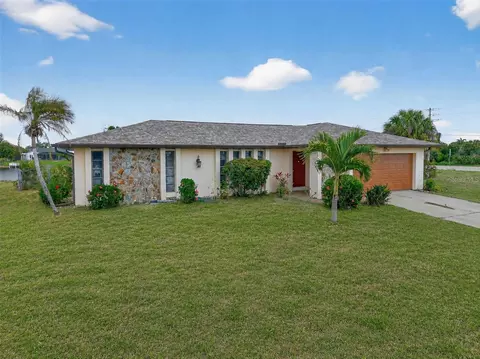 2484 Broad Ranch Dr, Port Charlotte, FL 33948