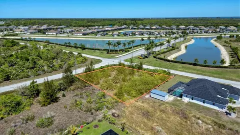 8062 Caroline Dr, Port Charlotte, FL 33981
