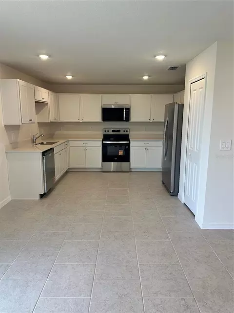 260 Spindlewood Blvd, Dundee, FL 33838 photo 2