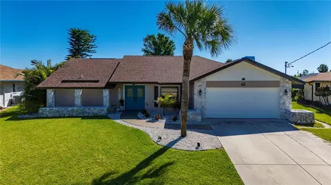 46 Bunker Ct, Rotonda West, FL 33947
