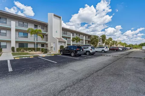 Exterior - 175 Kings Hwy #437, Punta Gorda, FL 33983 photo 1 of 5
