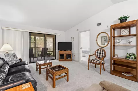 Living - 175 Kings Hwy #437, Punta Gorda, FL 33983 photo 2 of 4