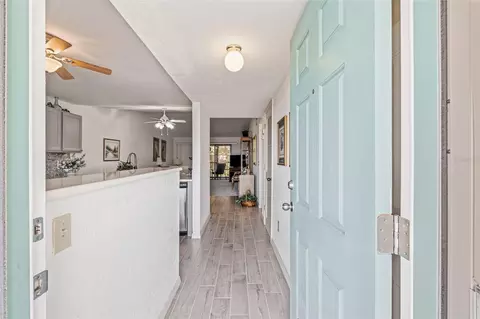 Entry Way - 175 Kings Hwy #437, Punta Gorda, FL 33983 photo 1 of 1