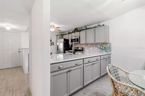 Kitchen - 175 Kings Hwy #437, Punta Gorda, FL 33983 photo 6 of 6