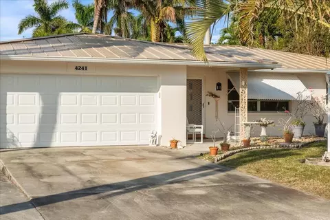 4241 Riverview Rd, Fort Myers, FL 33905