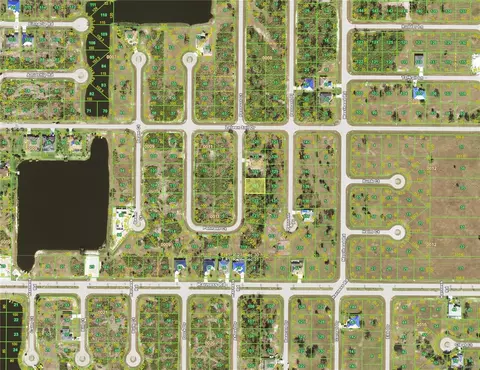 31 Pennant Ct, Placida, FL 33946