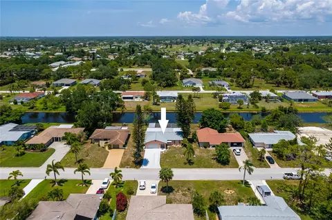 231 Caddy Rd, Rotonda West, FL 33947