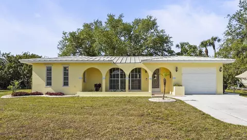 18399 Burkholder Cir, Port Charlotte, FL 33948