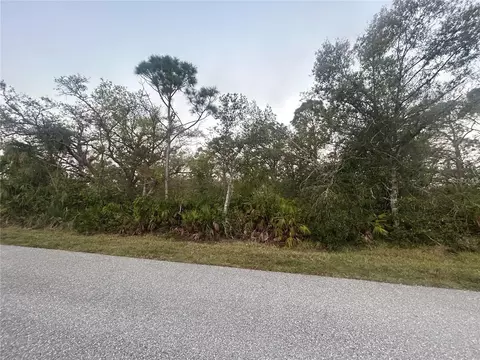62616269 Blackberry St, Englewood, FL 34224