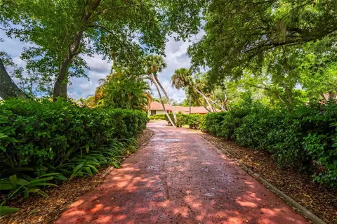 1105 Yorkshire St, Port Charlotte, FL 33952