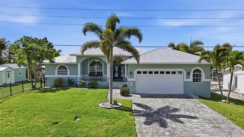 521 Peeples Dr, Punta Gorda, FL 33950