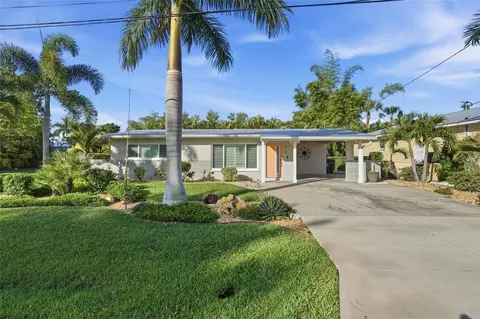 415 Harvey St, Punta Gorda, FL 33950