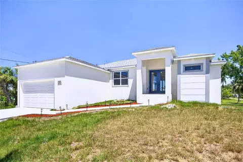 200 Leach Dr, Punta Gorda, FL 33950