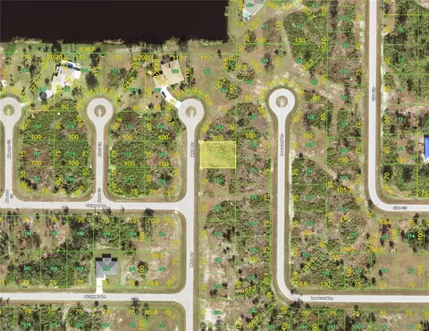17 Mate Dr, Placida, FL 33946