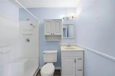 Bath - 704 N Manatee Ave, Arcadia, FL 34266 photo 1 of 4