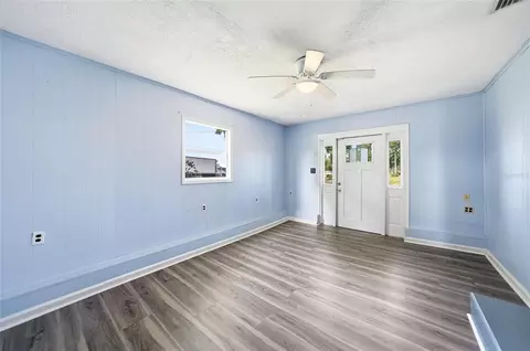 Living - 704 N Manatee Ave, Arcadia, FL 34266 photo 5 of 5