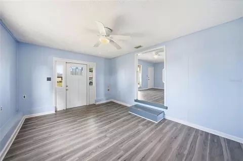 Living - 704 N Manatee Ave, Arcadia, FL 34266 photo 3 of 5