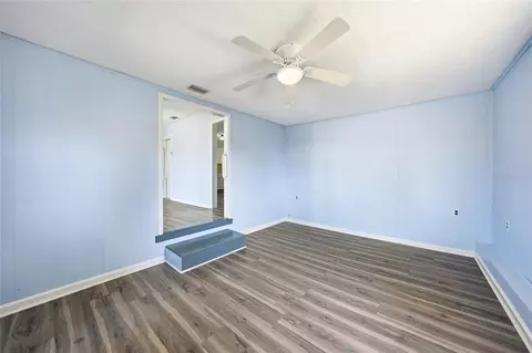 Living - 704 N Manatee Ave, Arcadia, FL 34266 photo 4 of 5