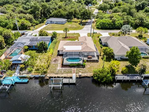 3197 Rock Creek Dr, Port Charlotte, FL 33948