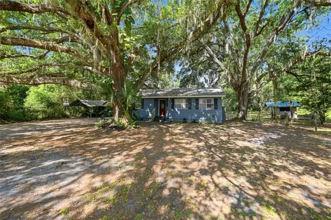 Exterior - 2403 SE Pointer Ave, Arcadia, FL 34266 photo 12 of 15