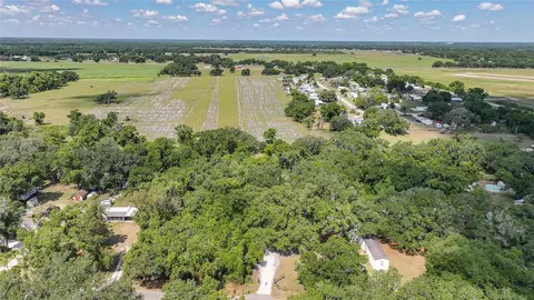 View/Area - 2403 SE Pointer Ave, Arcadia, FL 34266 photo 3 of 4